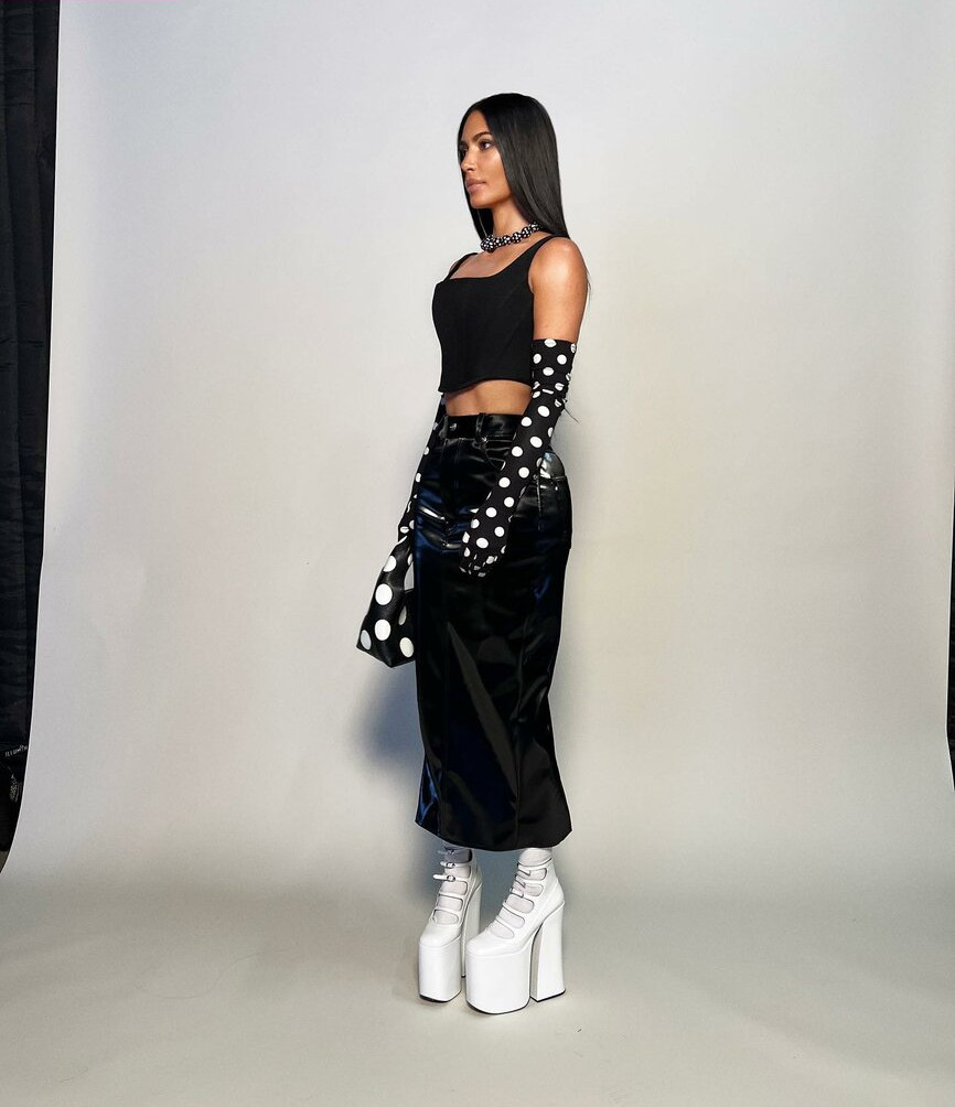 kim-kardashian gallery photo #2559