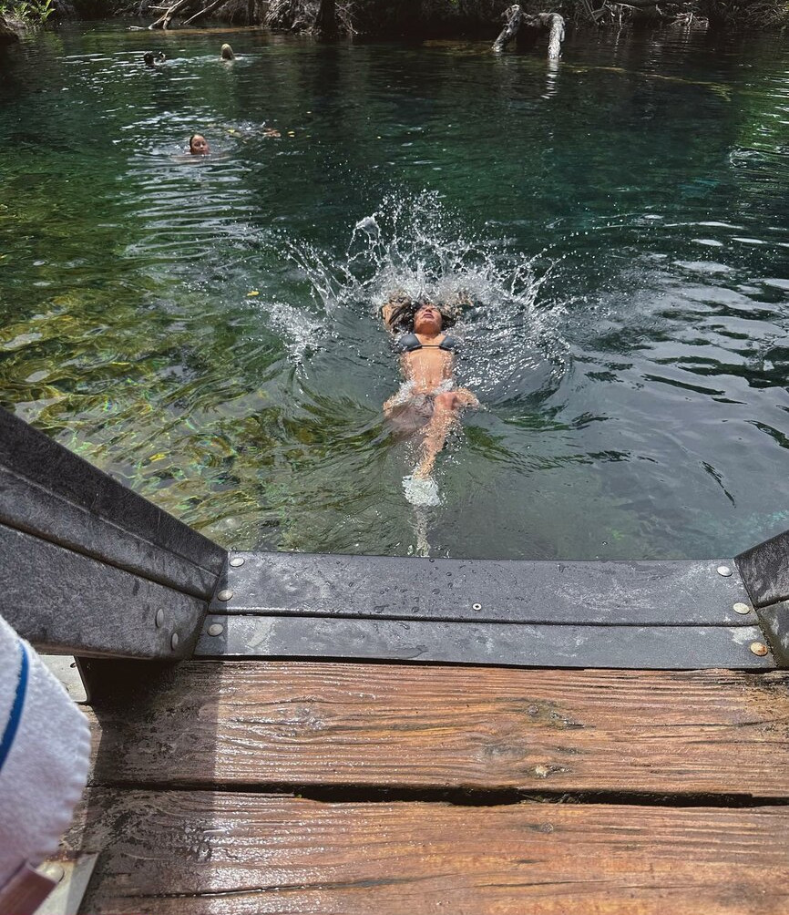 kim-kardashian gallery photo #2608