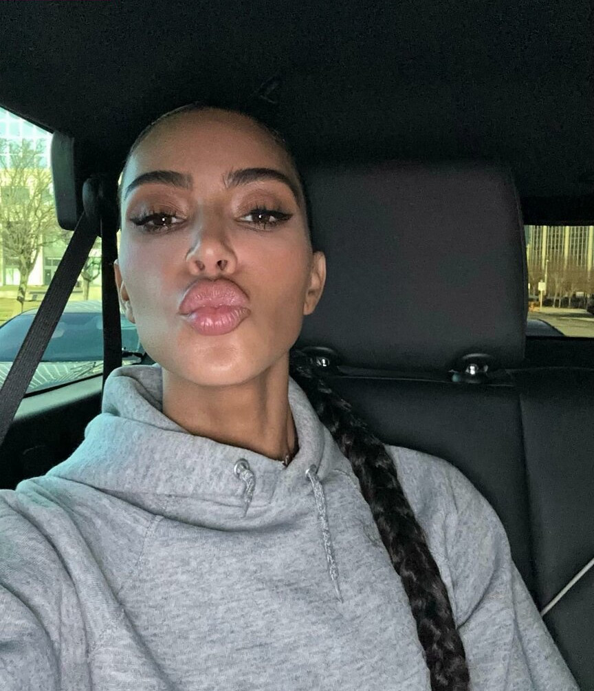 kim-kardashian gallery photo #2696