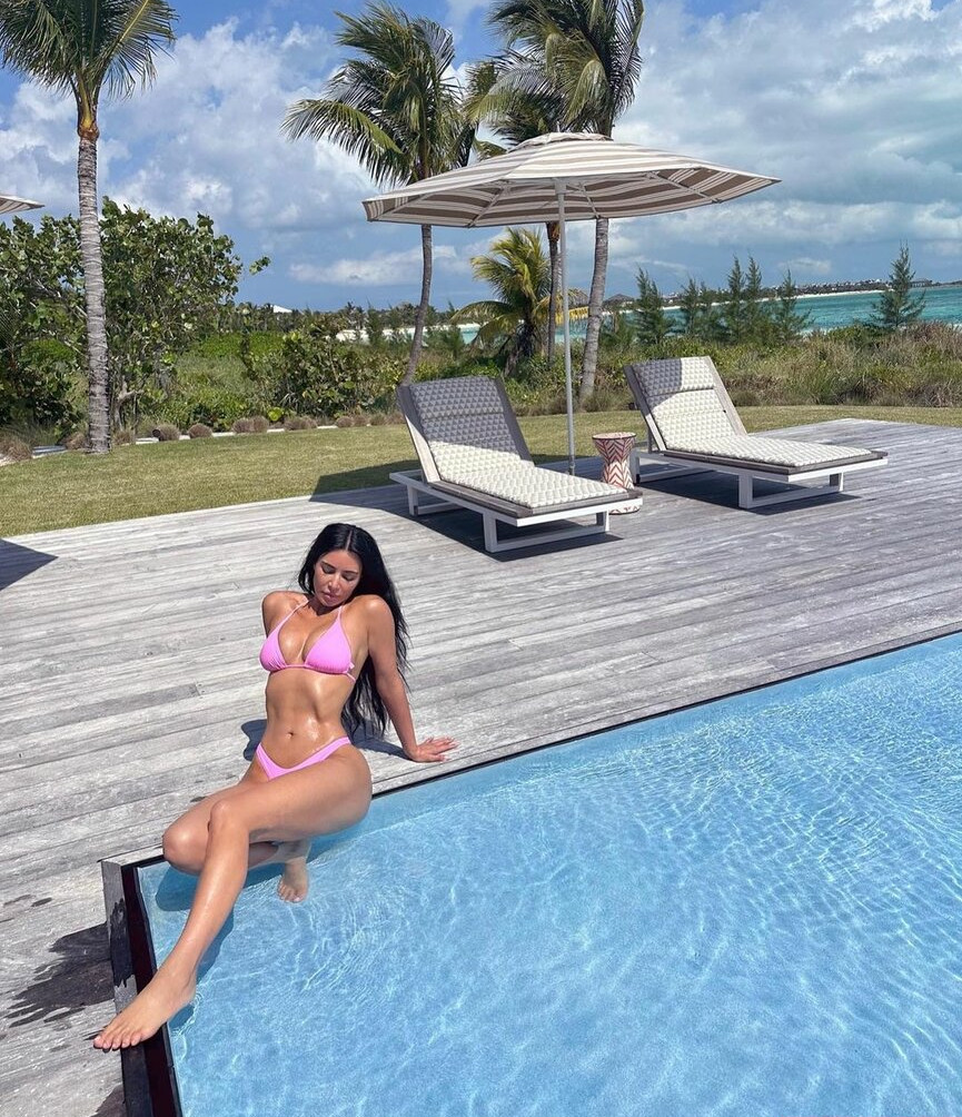 kim-kardashian gallery photo #2736