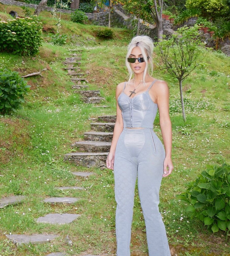 kim-kardashian gallery photo #3549