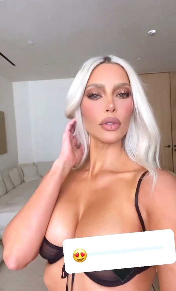 kim-kardashian gallery photo #3559