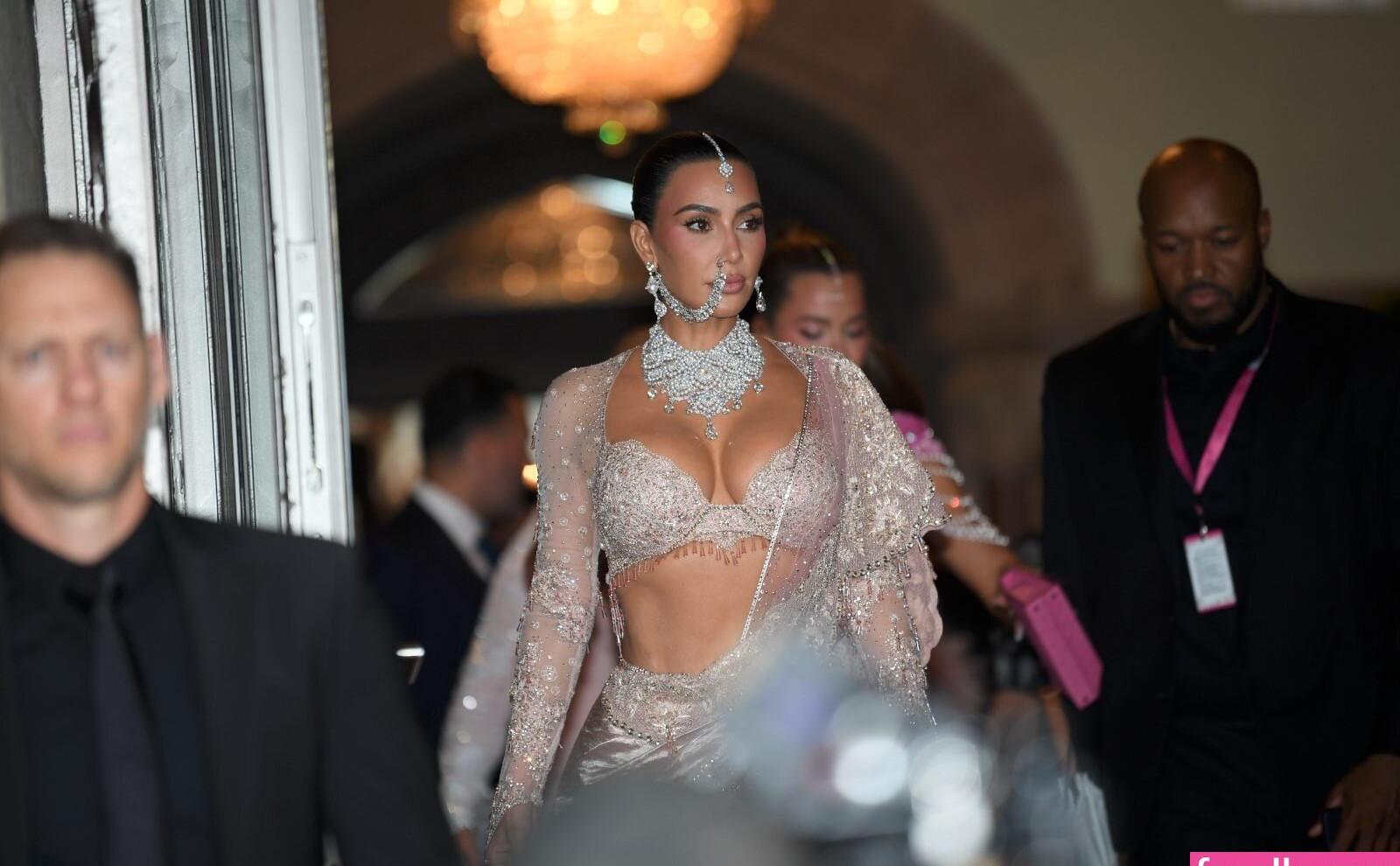 kim-kardashian gallery photo #403