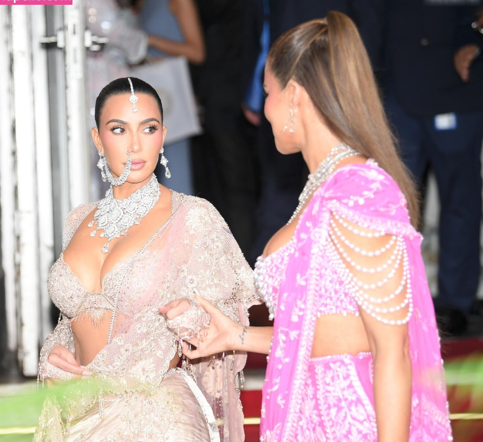 kim-kardashian gallery photo #408