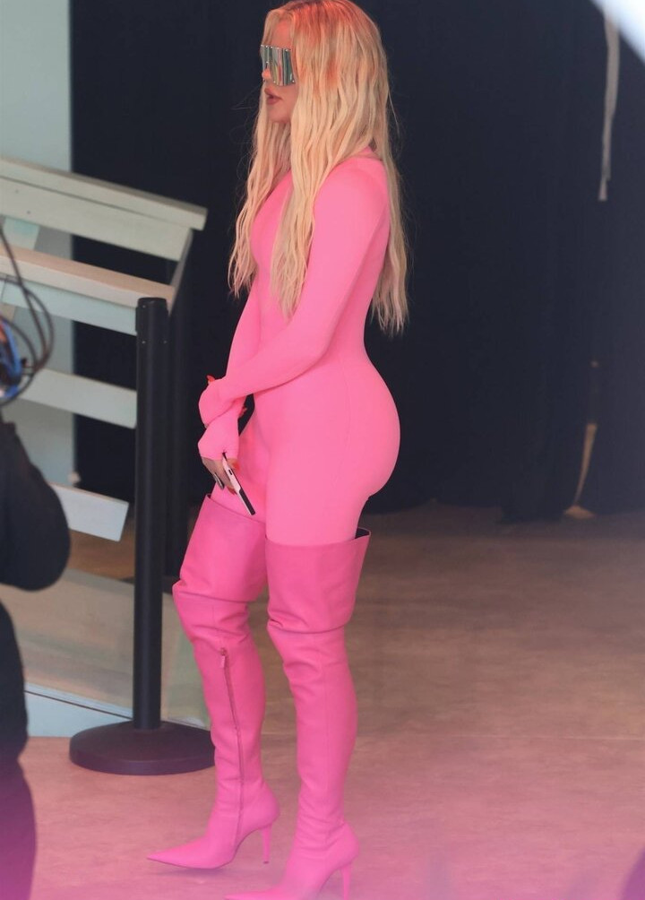 kim-kardashian gallery photo #426