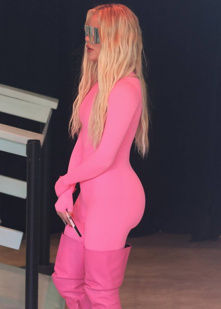 kim-kardashian gallery photo #429