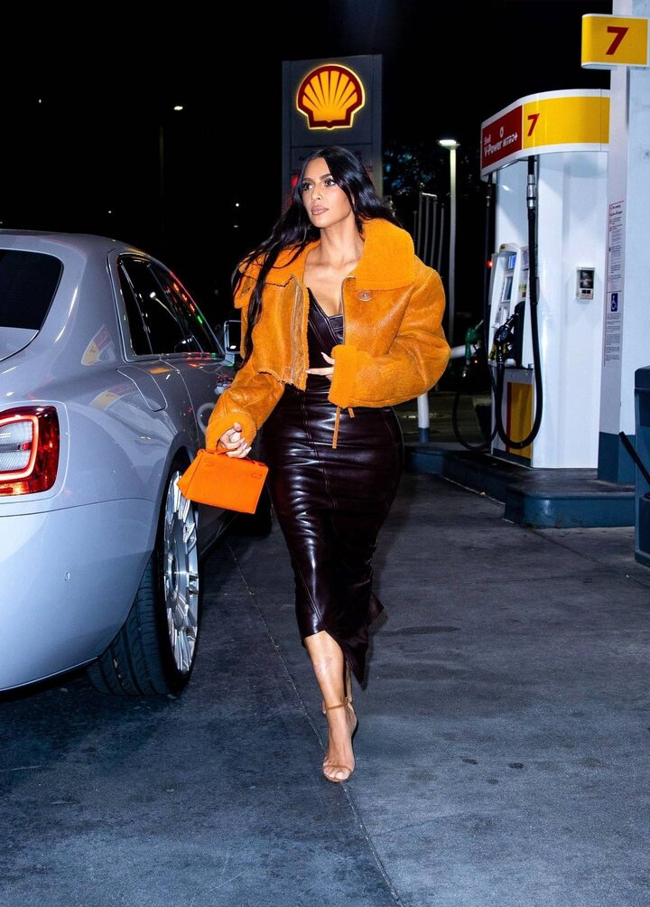 kim-kardashian gallery photo #432