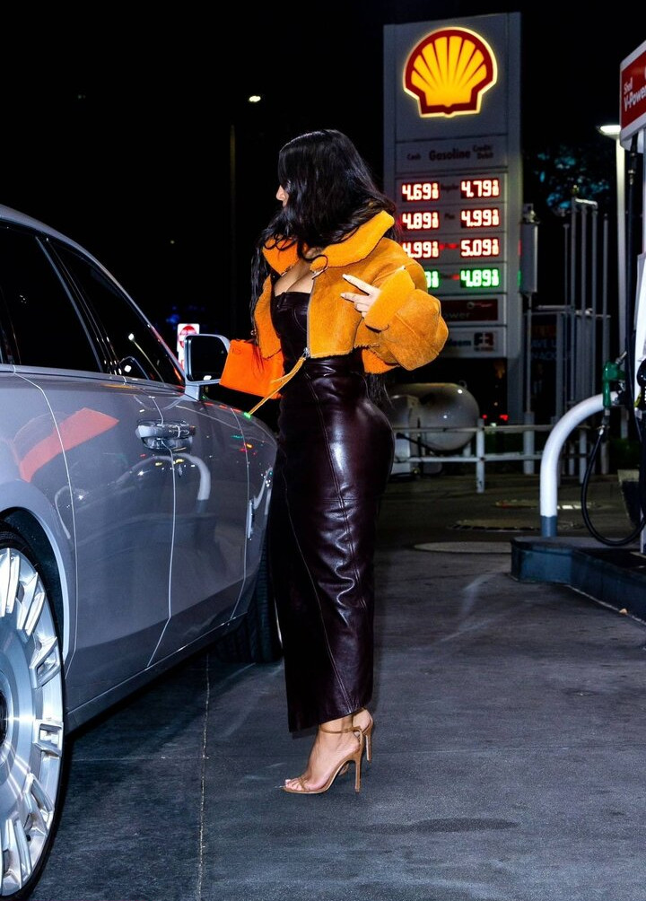 kim-kardashian gallery photo #436