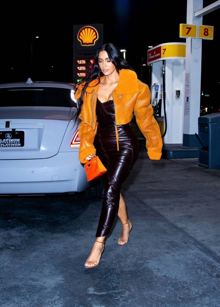 kim-kardashian gallery photo #438