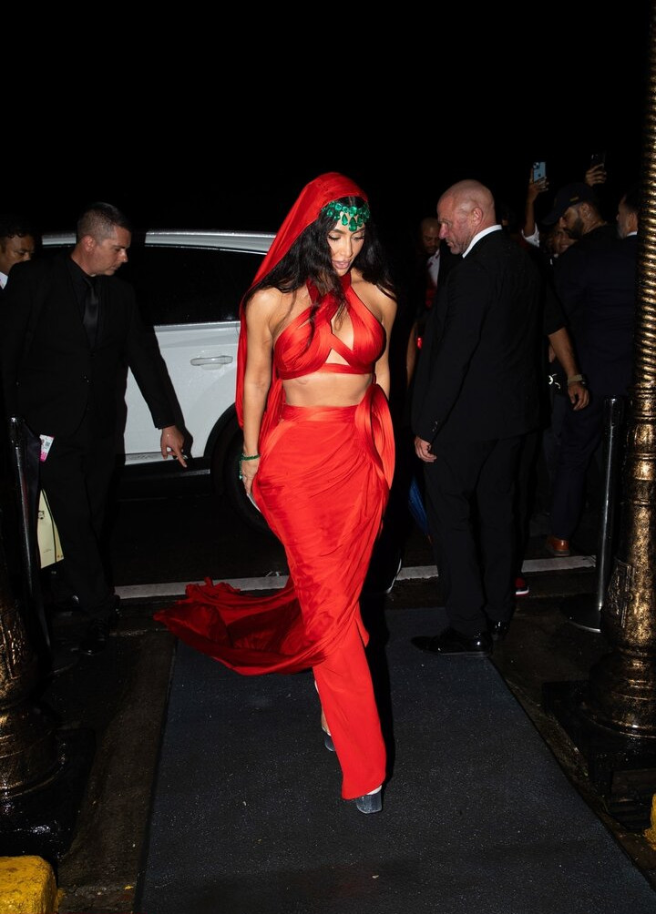 kim-kardashian gallery photo #463