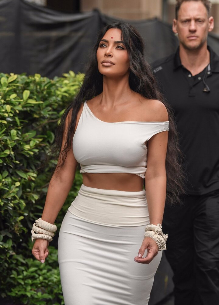 kim-kardashian gallery photo #478