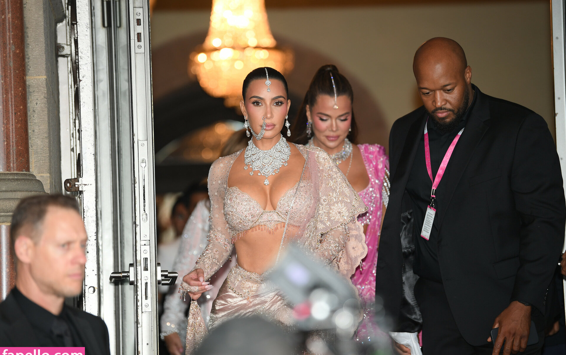 kim-kardashian gallery photo #499