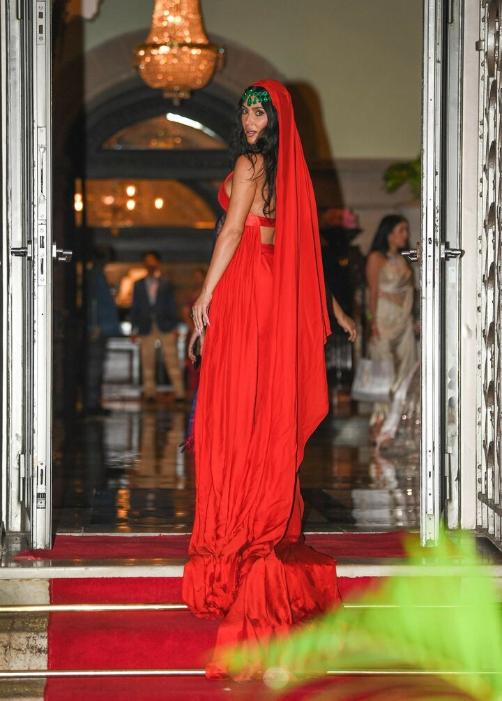 kim-kardashian gallery photo #516