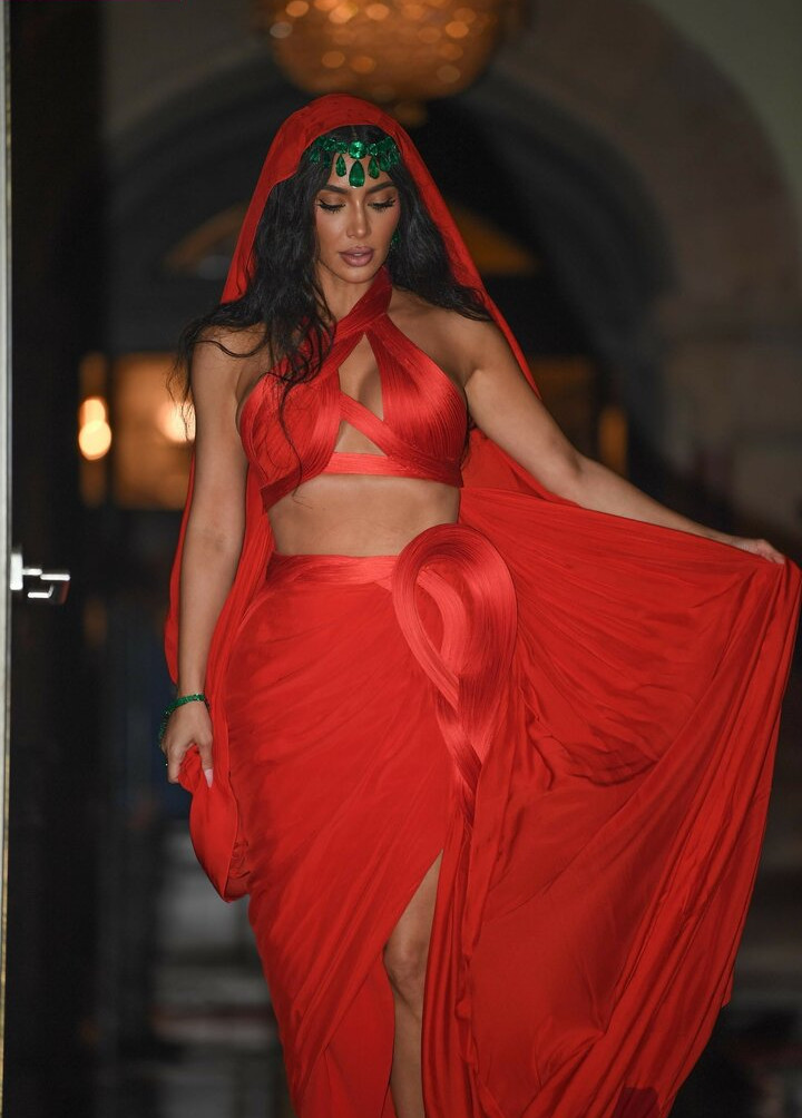 kim-kardashian gallery photo #517