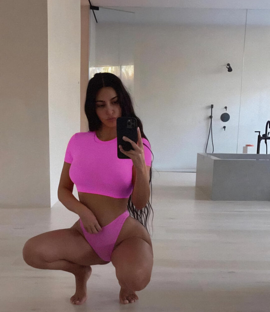 kim-kardashian gallery photo #600