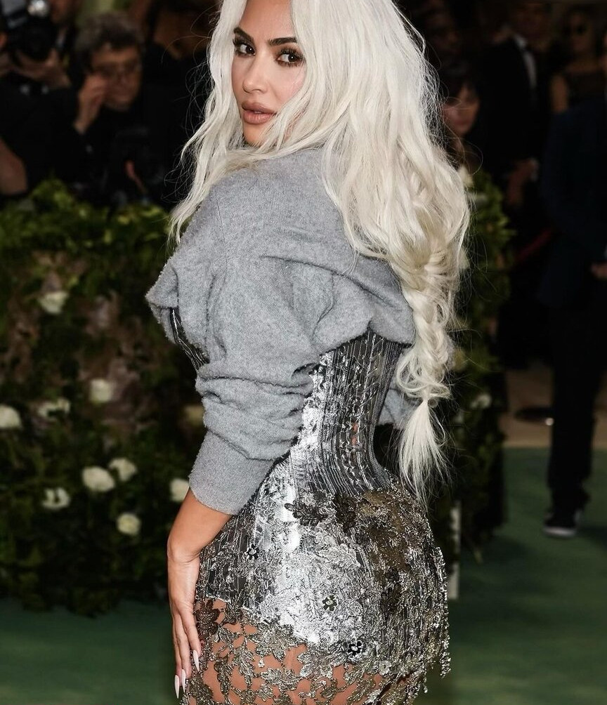 kim-kardashian gallery photo #625