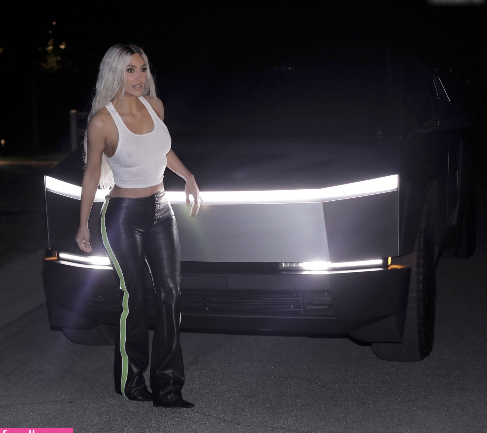 kim-kardashian gallery photo #827