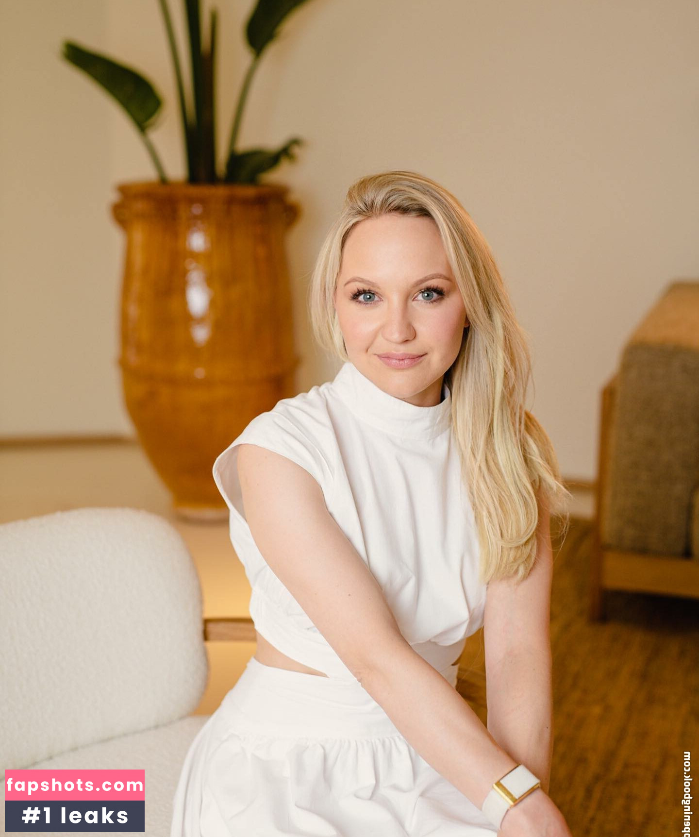 Kim Pearson gallery photo #6