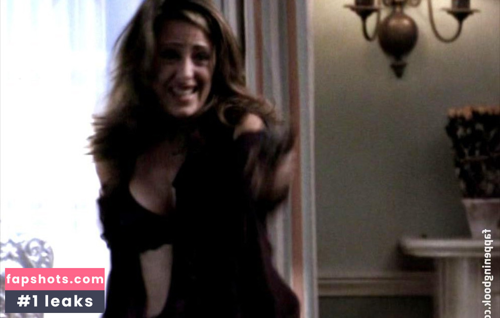 Kim Raver gallery photo #35