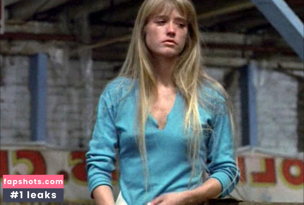 Kim Richards nude babe gallery