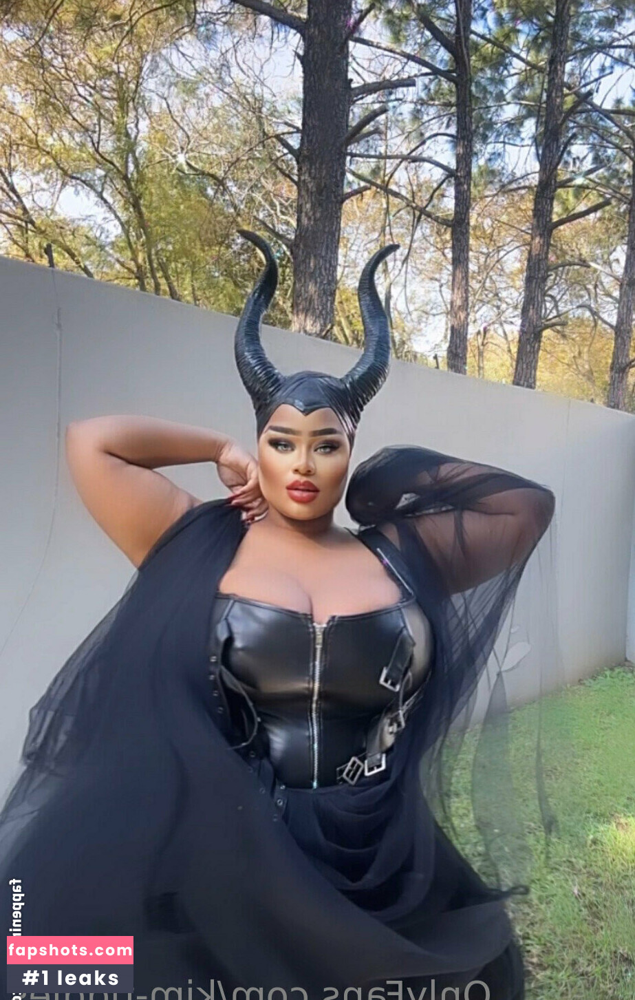 kim-tiddies gallery photo #14