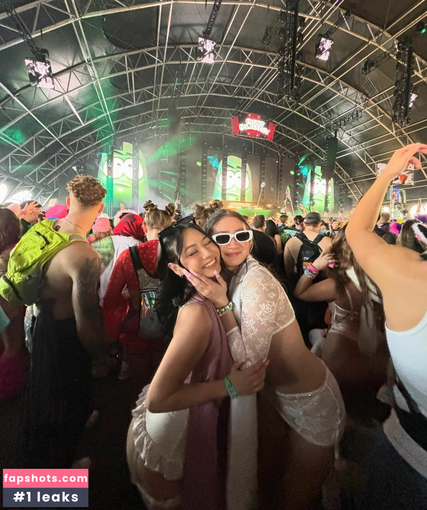 Kim Vuong gallery photo #26