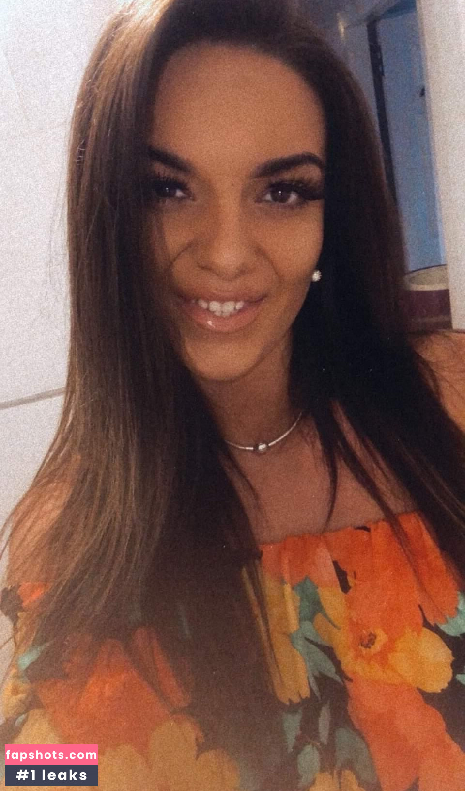 Kimberley Maxwell gallery photo #7