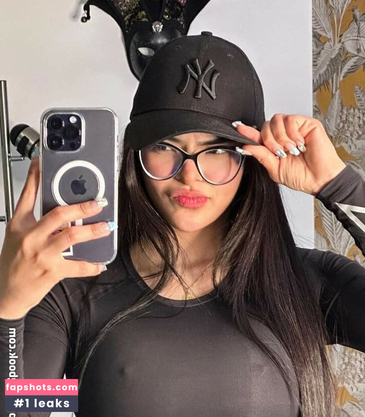 Kimberly Delagdo Alvarez gallery photo #83