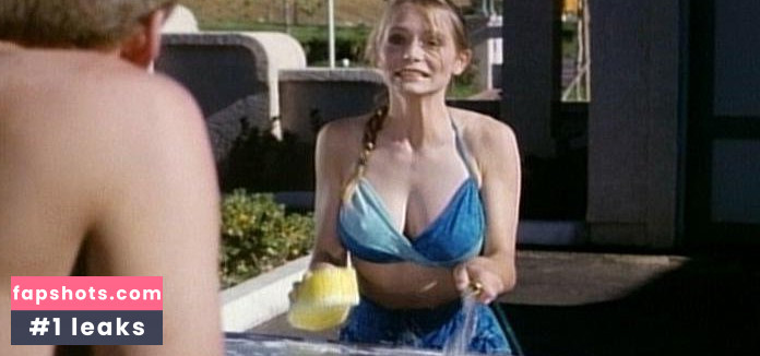 Kimberly McArthur gallery photo #143