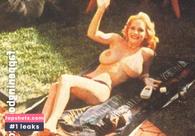 Kimberly McArthur gallery photo #27