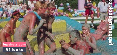 Kimberly McArthur gallery photo #28