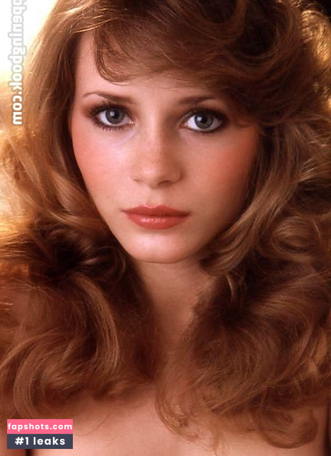 Kimberly McArthur gallery photo #33