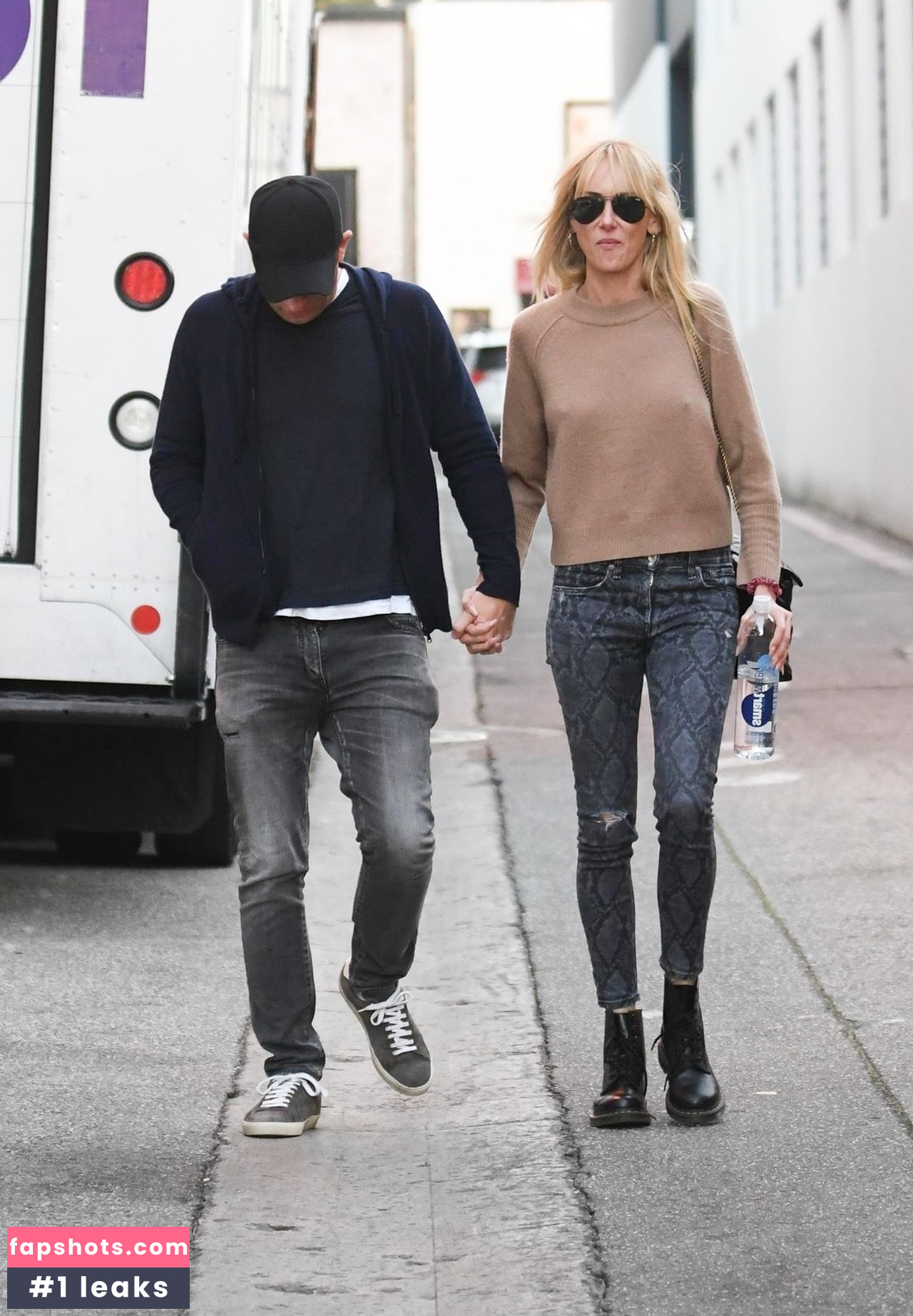 Kimberly Stewart gallery photo #3