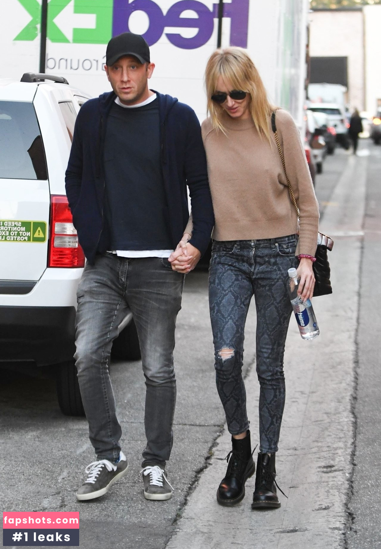 Kimberly Stewart gallery photo #5