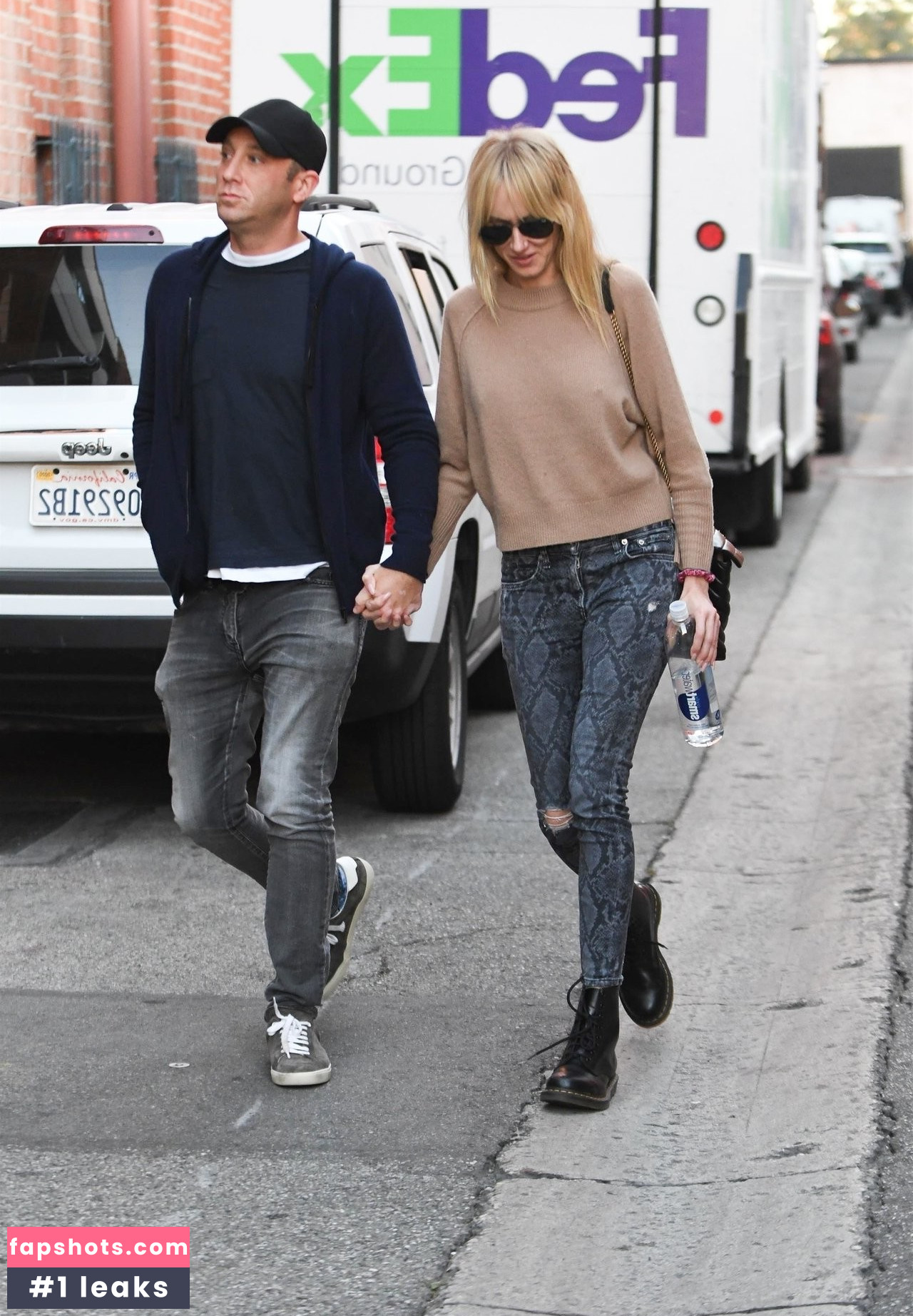 Kimberly Stewart gallery photo #6
