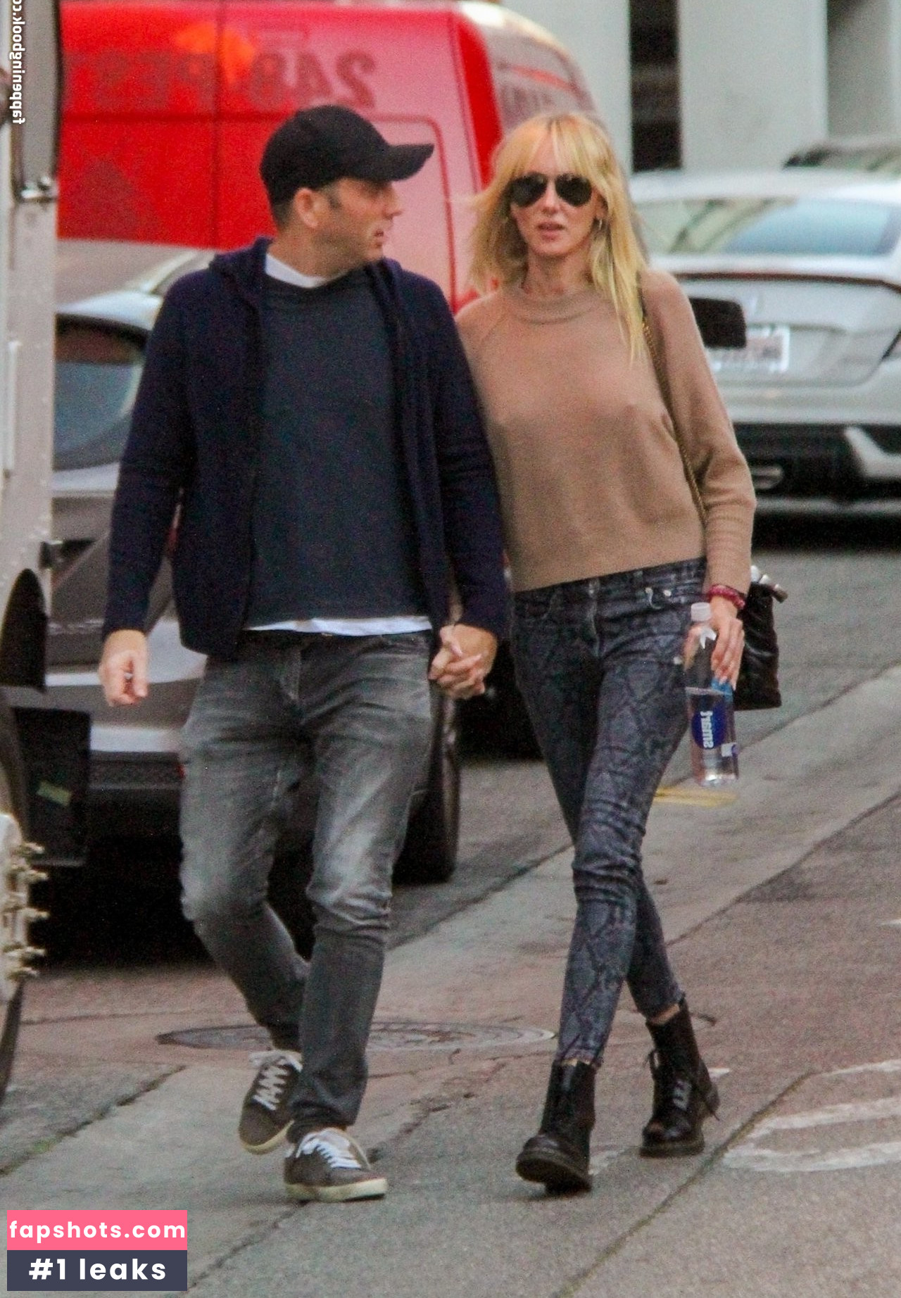 Kimberly Stewart gallery photo #10