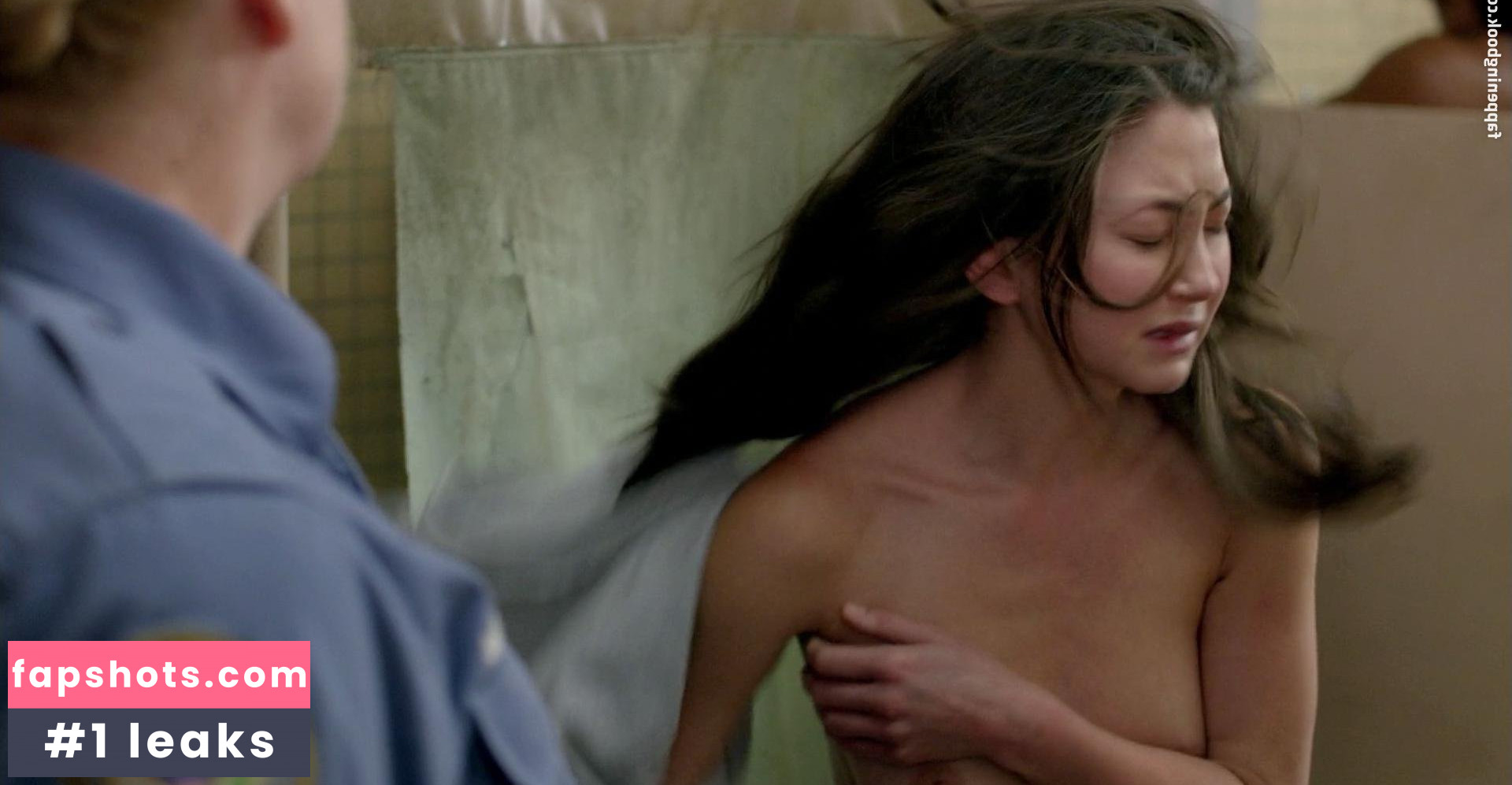 Kimiko Glenn gallery photo #137