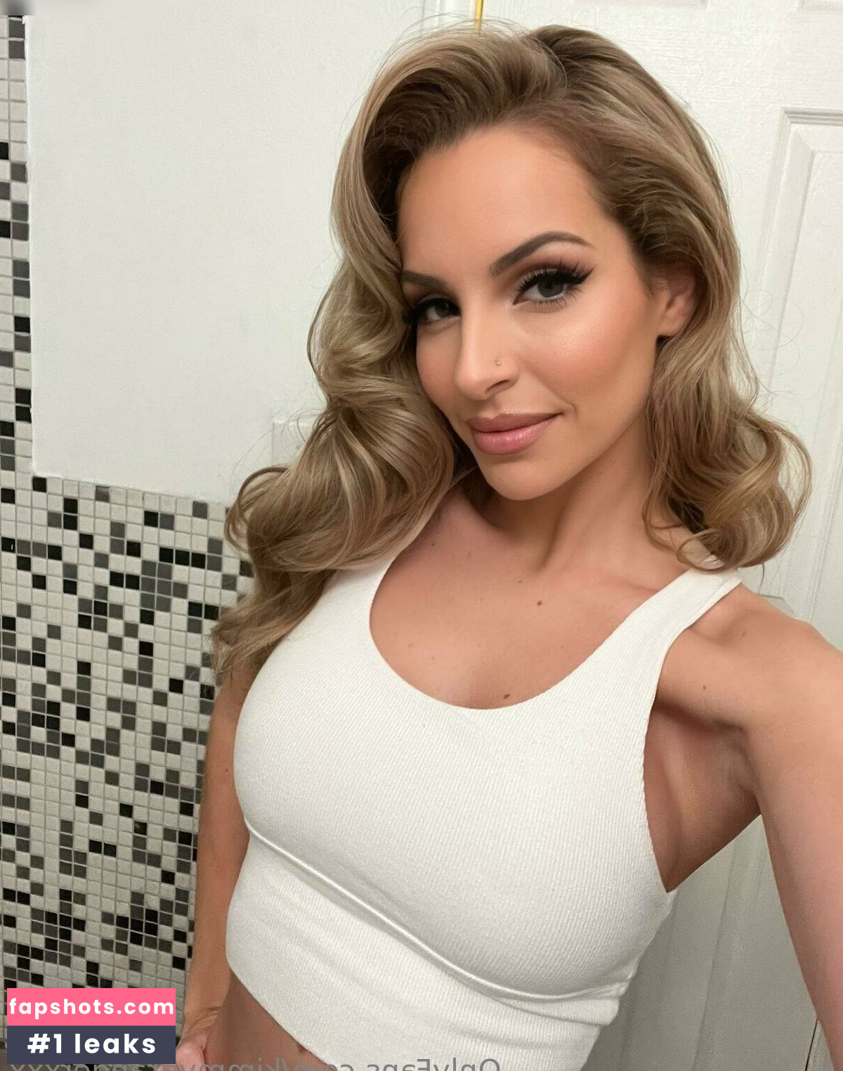 Kimmy Granger gallery photo #89