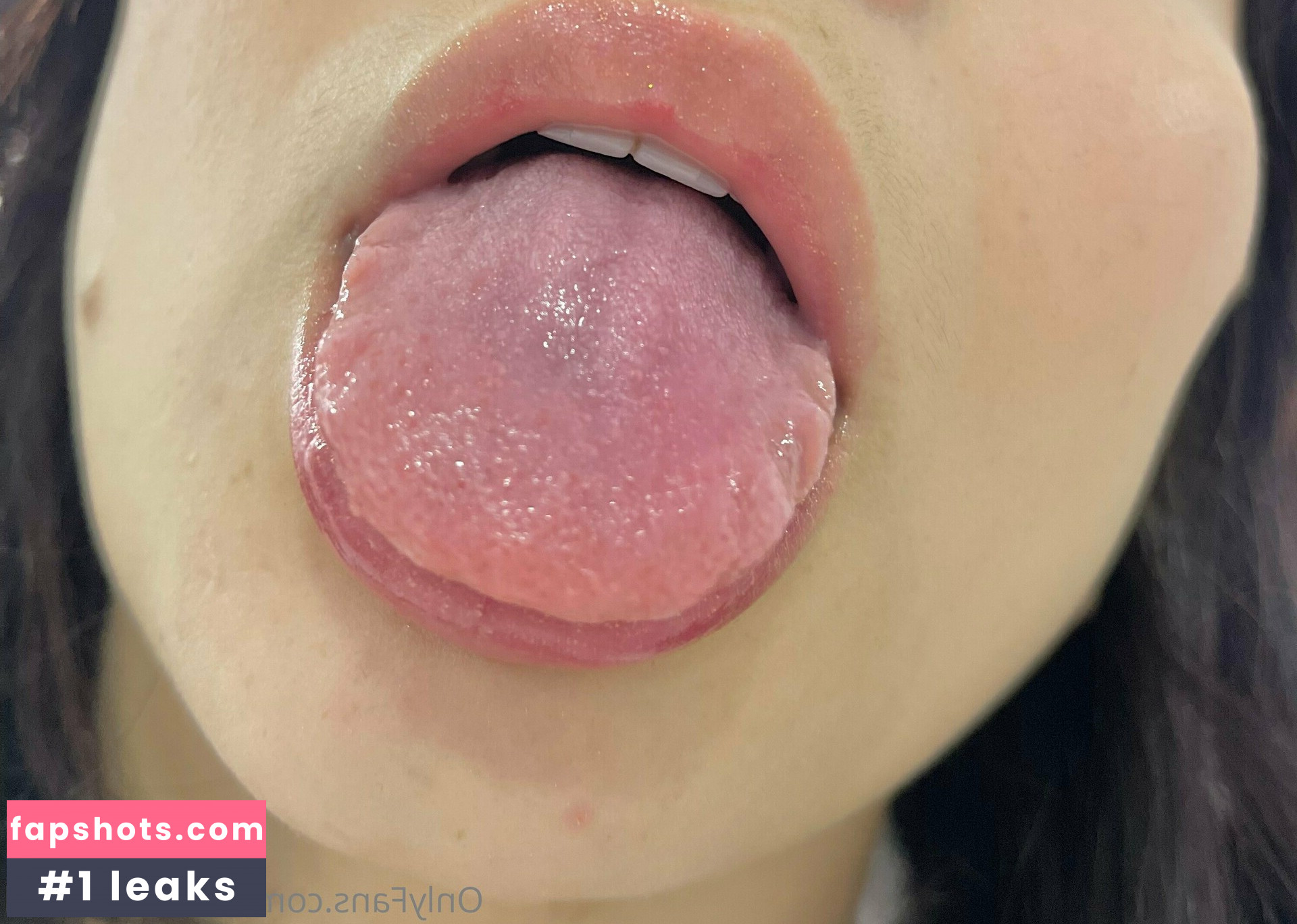 KimVelezOficial gallery photo #81