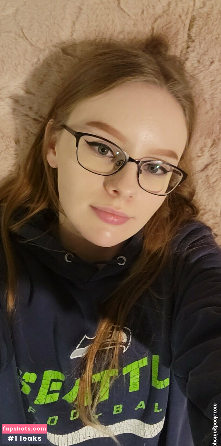 kindlyfruitbat gallery photo #3