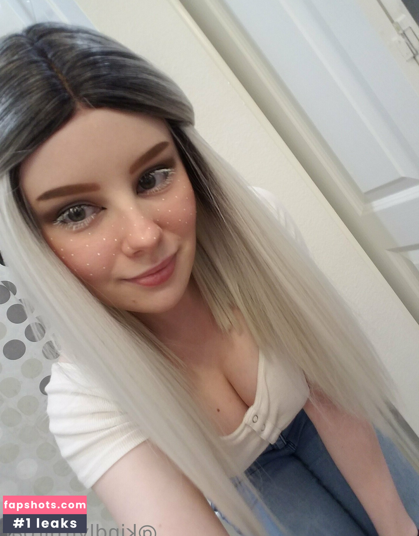 kindlyfruitbat gallery photo #22