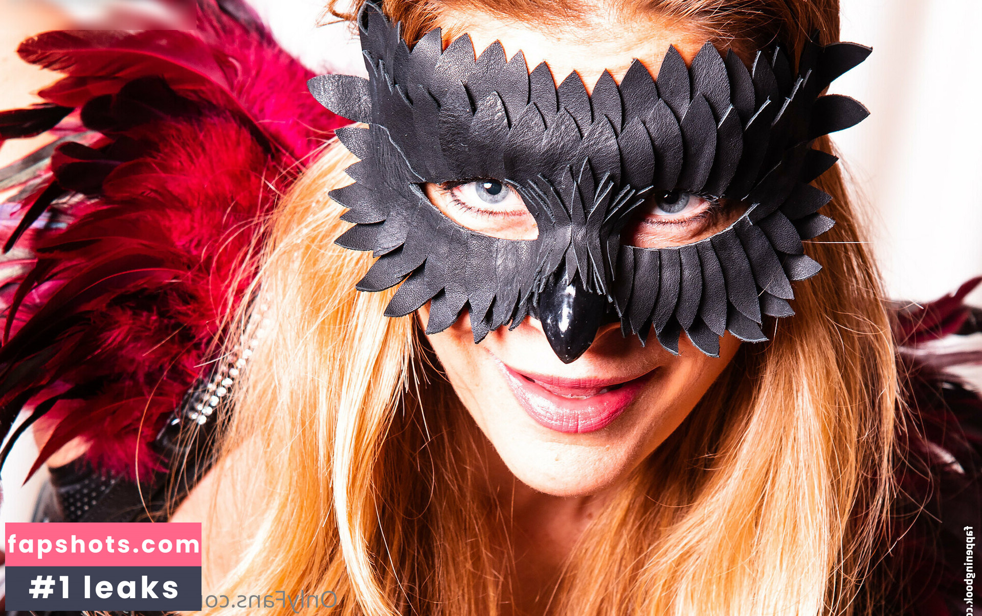 Kinky_Miss_Kiss gallery photo #15