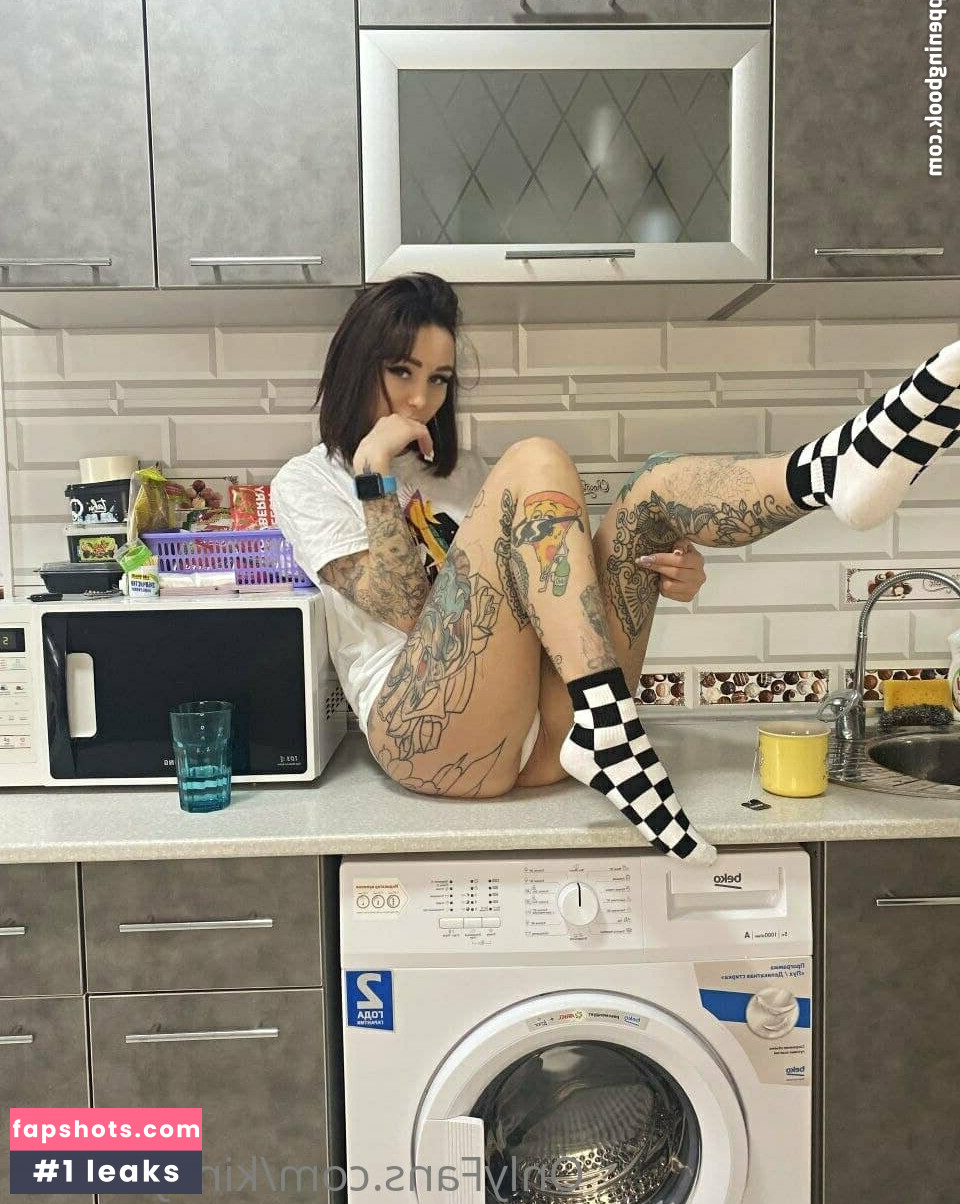 kinky.nessa gallery photo #39