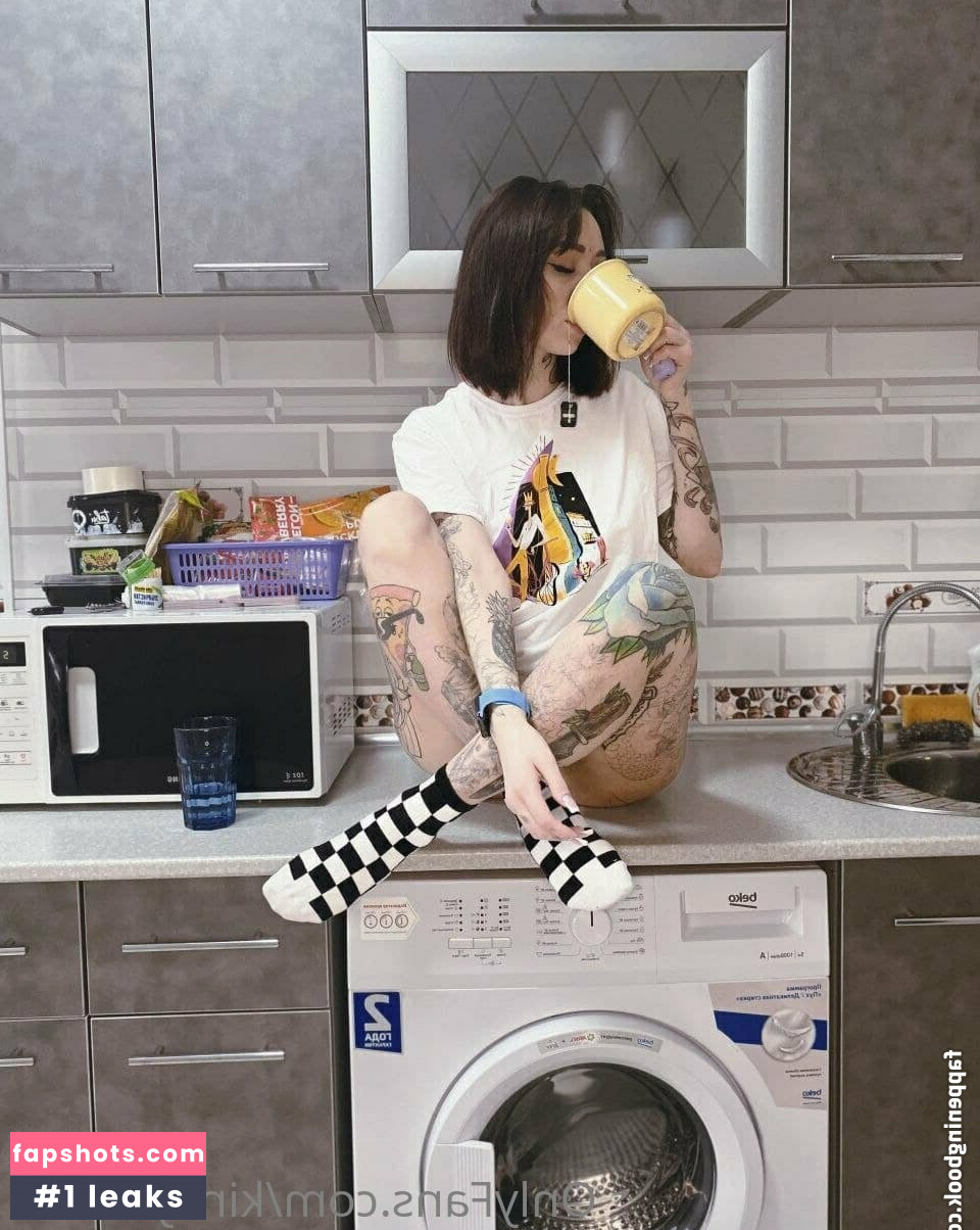 kinky.nessa gallery photo #8