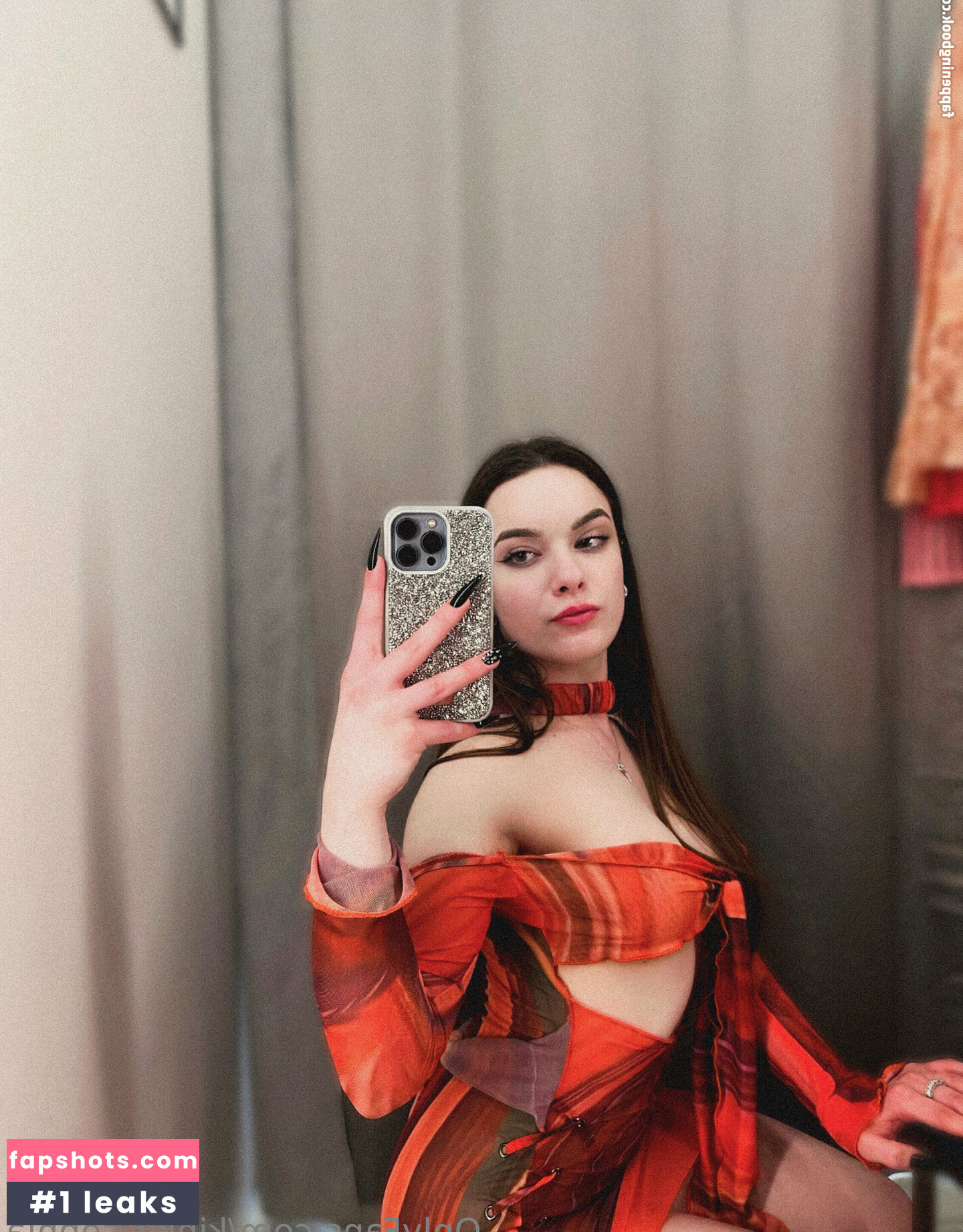 kinky_sophia gallery photo #6