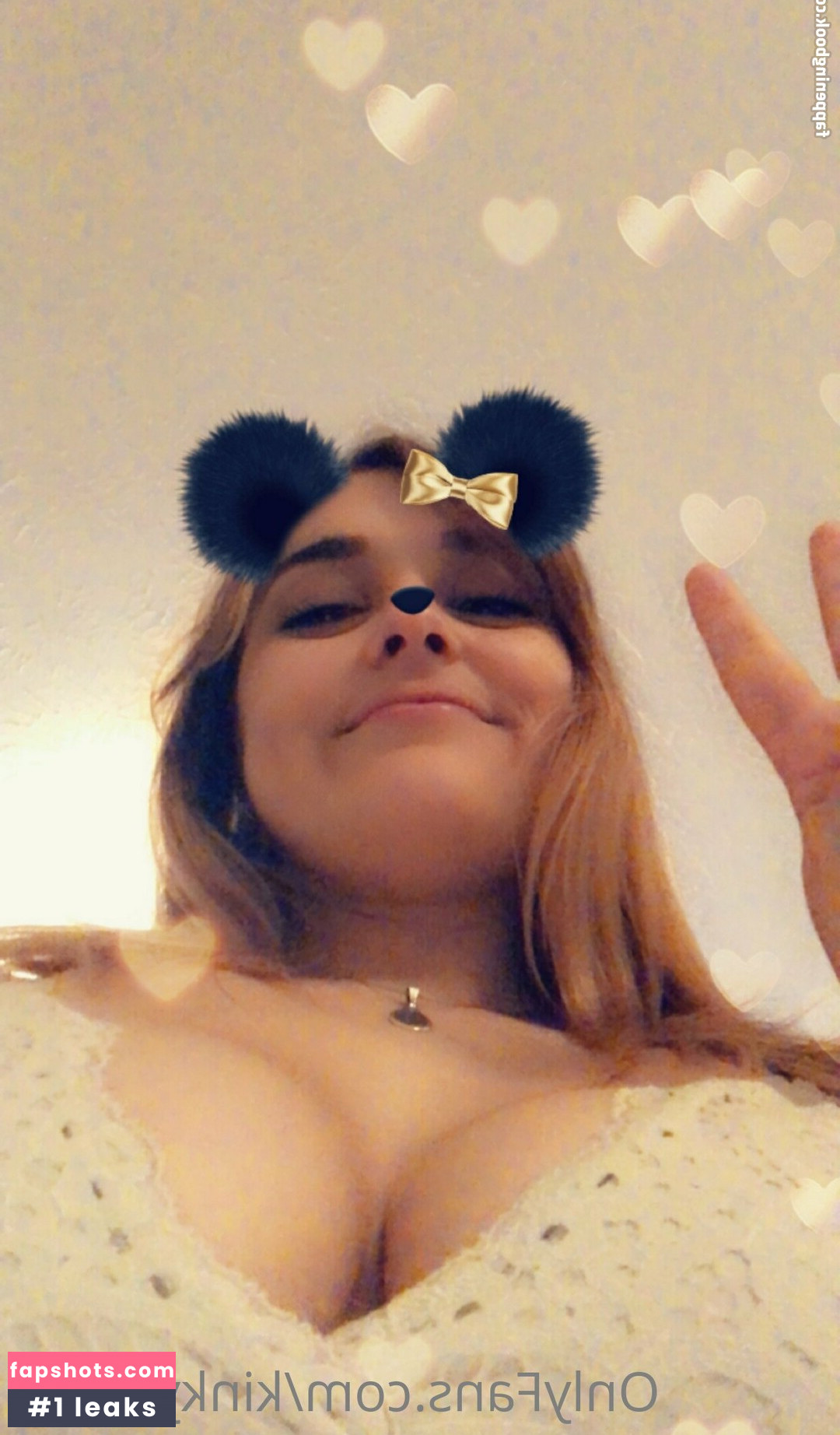 kinkyeevee gallery photo #2