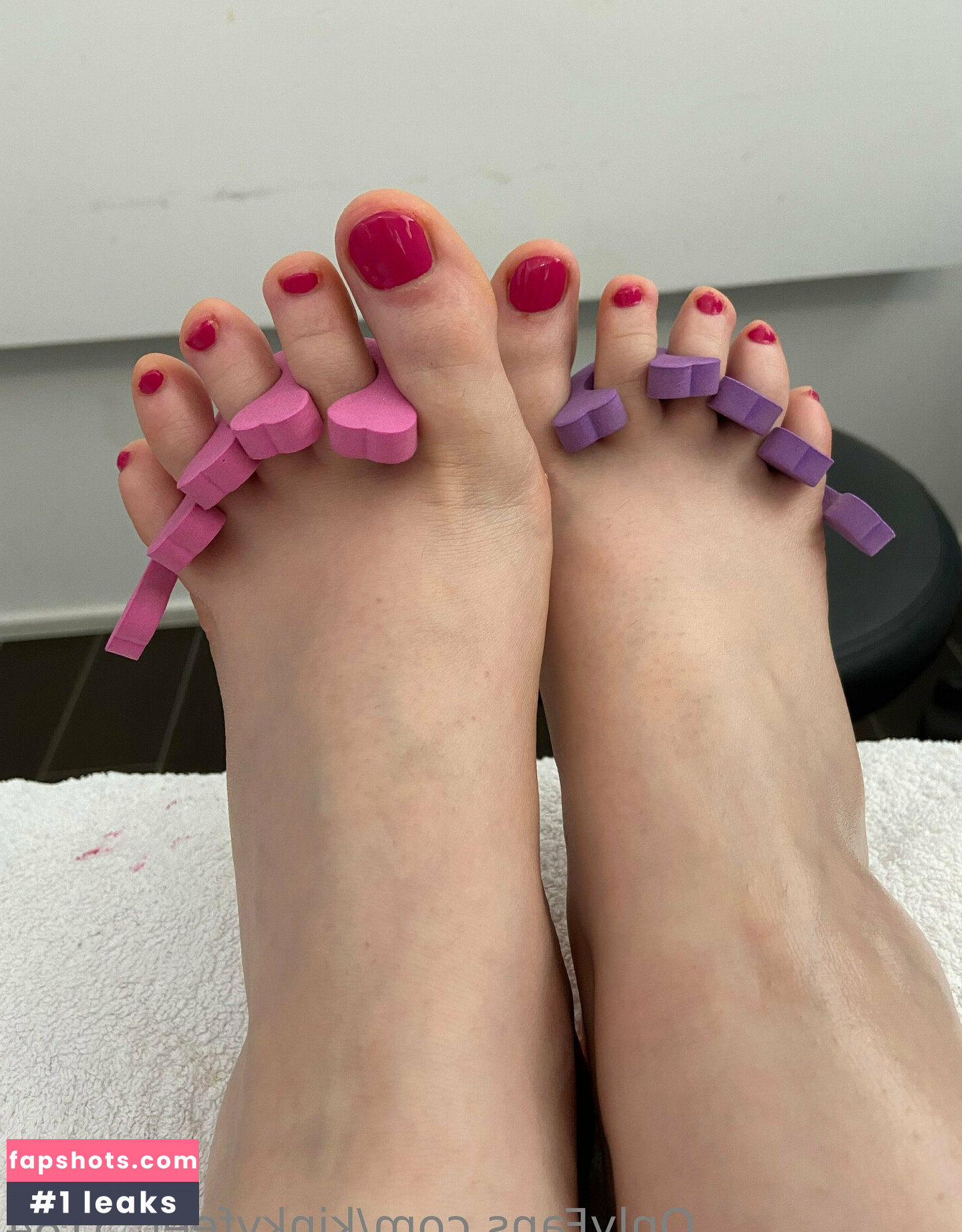 kinkyfeet_5184 gallery photo #3