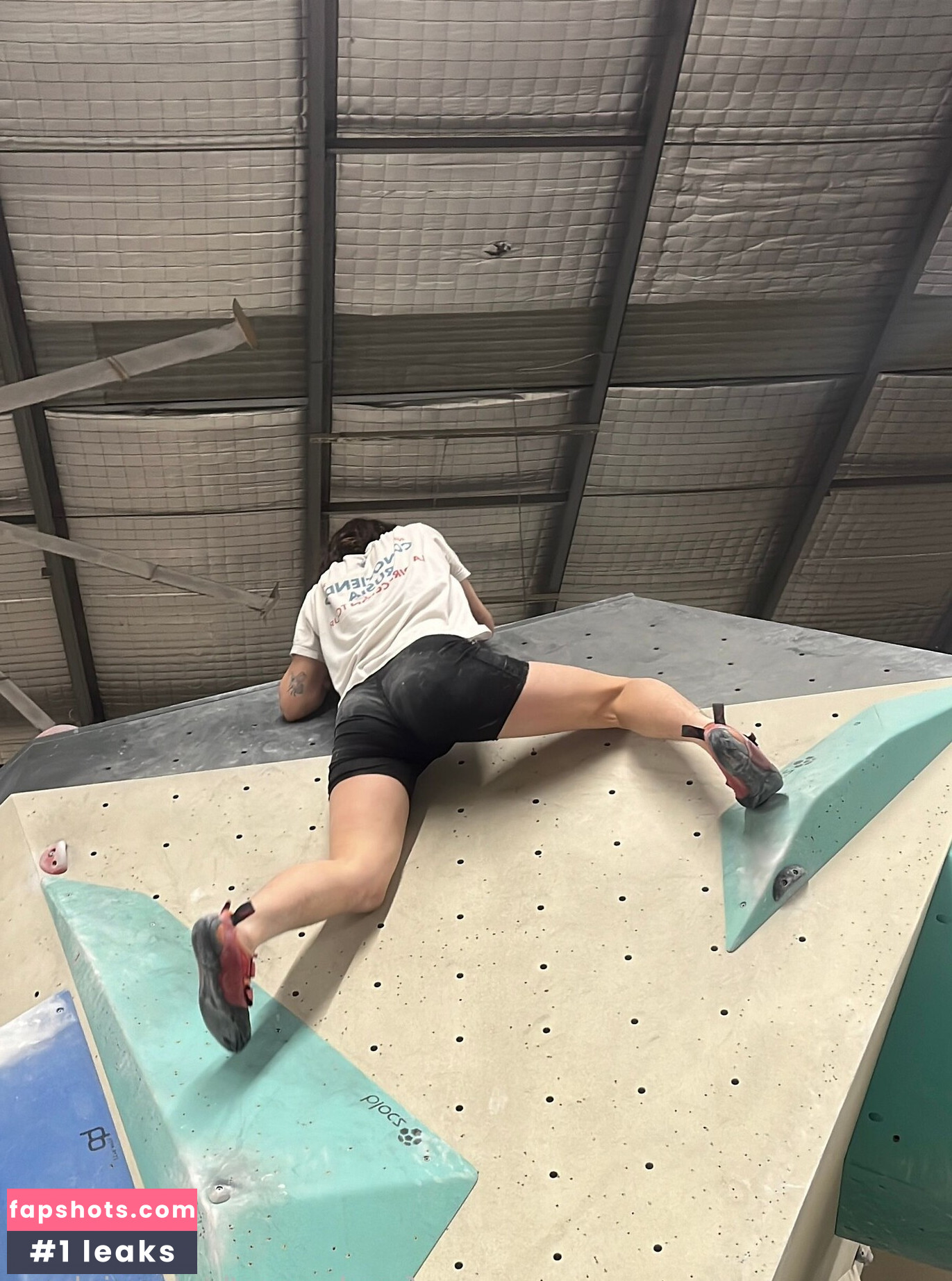 kinkymiahere Filtración Desnuda OnlyFans Foto #8 - Fapshots