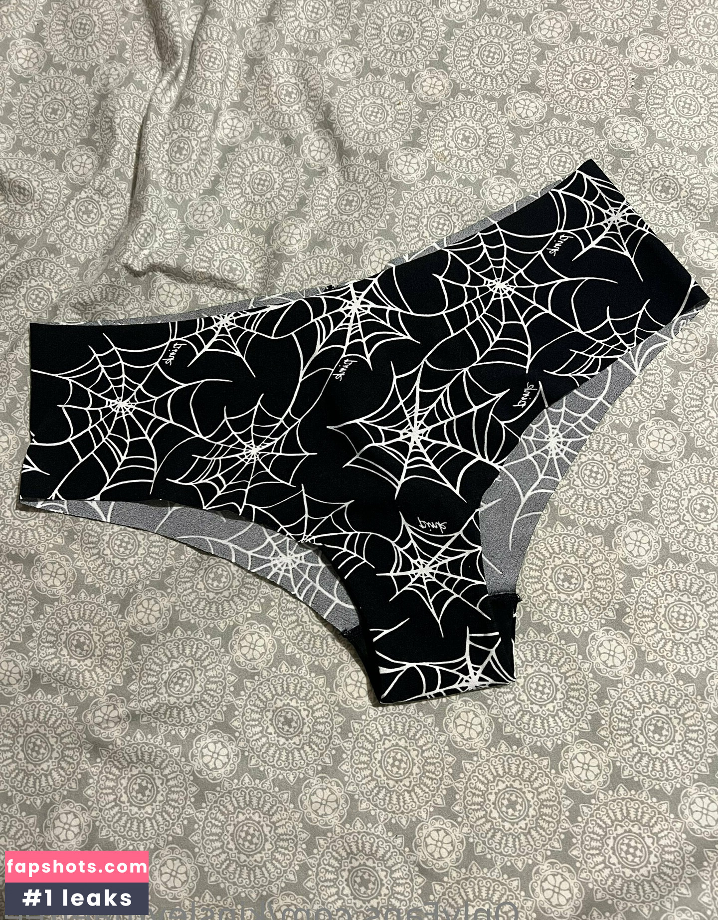 kinsleymaefree nude babe gallery