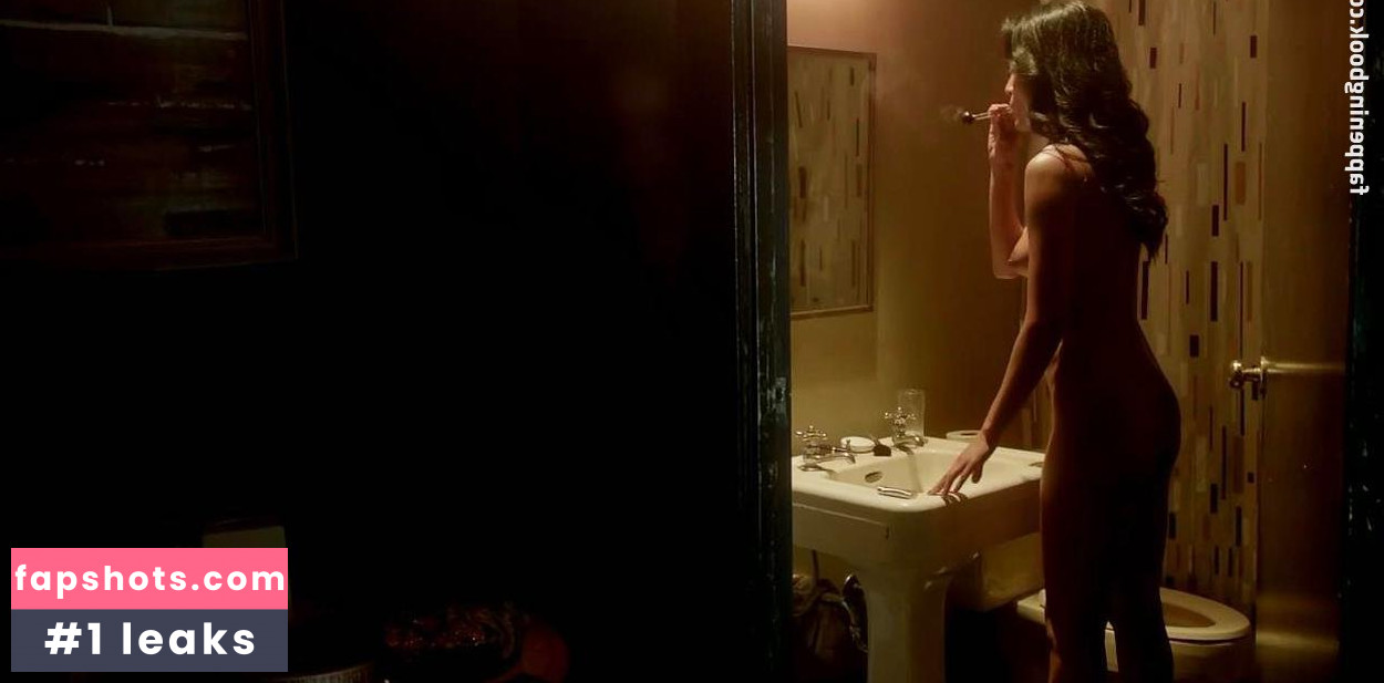 Kira Clavell gallery photo #33